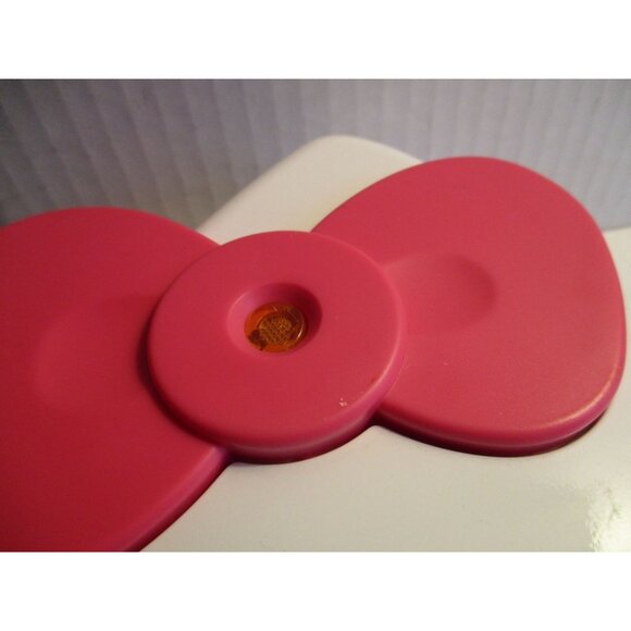 *Hello Kitty Theme Whimsical 'Sandwich Maker' - Picture 7 of 7